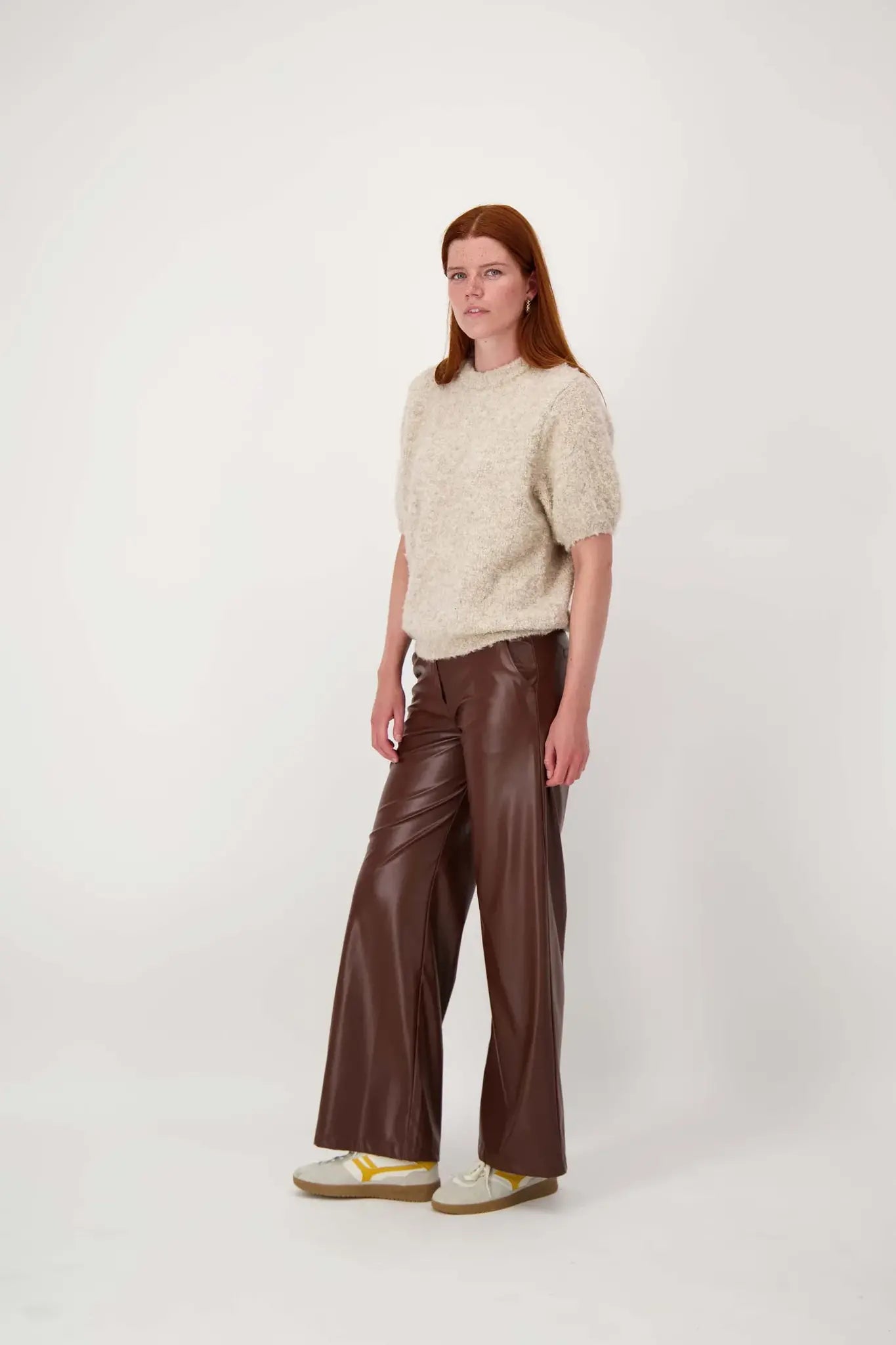 Zusss | Boucle trui met ronde hals beige