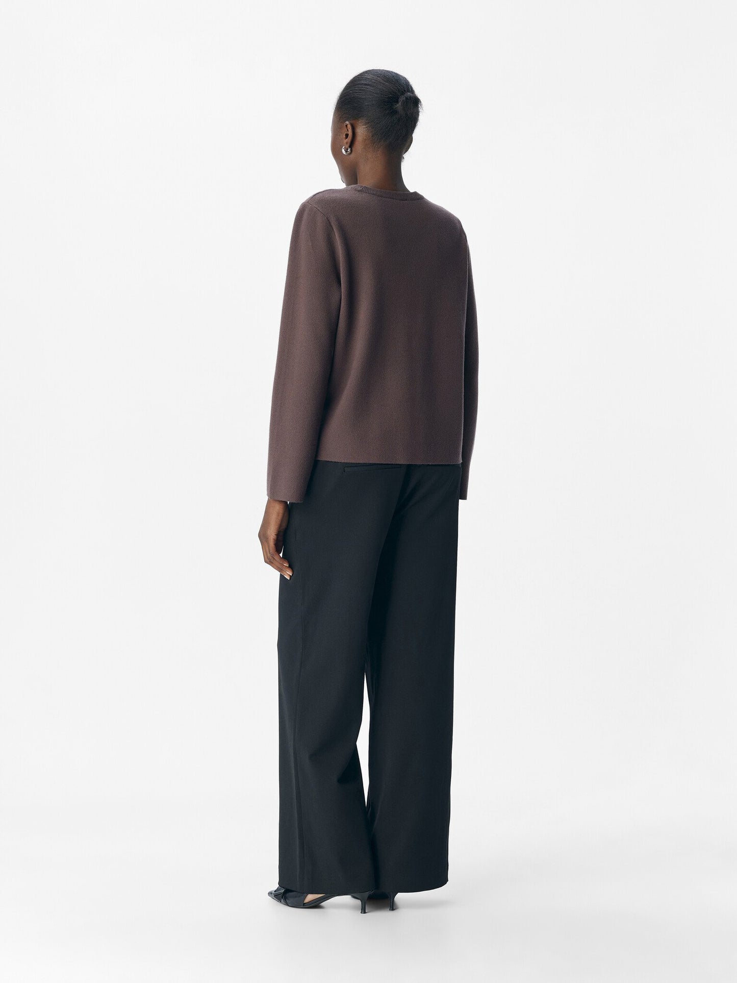 Object | Trui Reynard seal brown