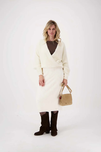 Zusss | Wikkel trui in fluffy garen off white