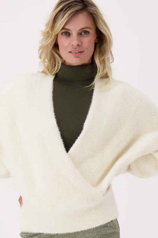 Zusss | Wikkel trui in fluffy garen off white