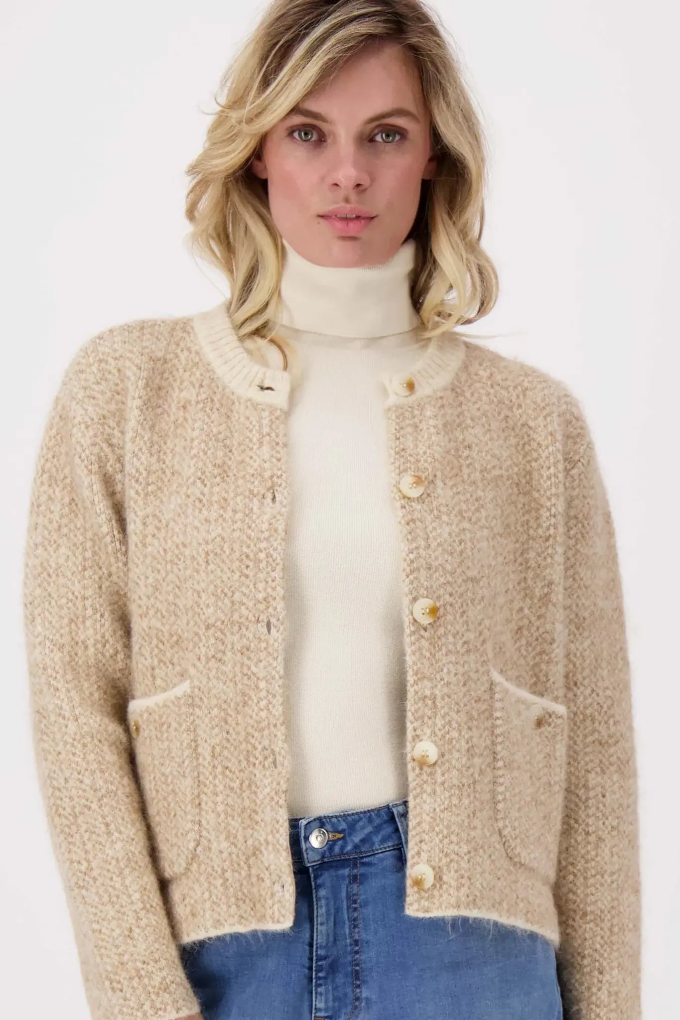 Zusss | Vest jacquard met visgraat structuur beige