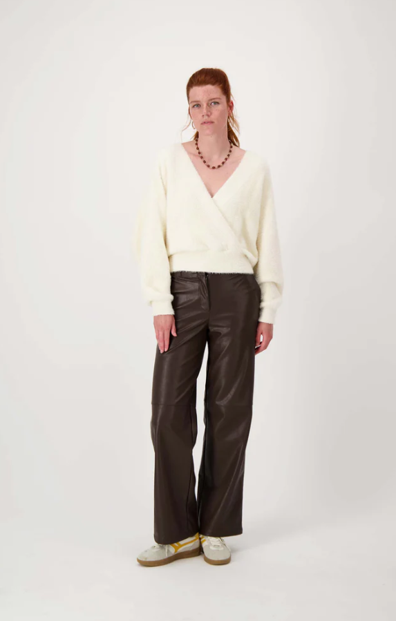 Zusss | Wikkel trui in fluffy garen off white